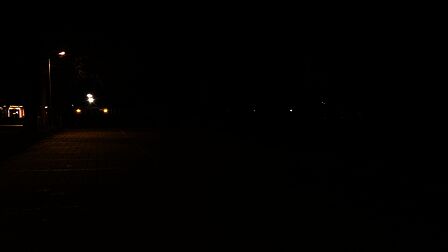 Sportveld Thorbeckelaan in Barneveld, parkeerterrein is in de avond tijdens het sporten in gebruik en ’s nachts leeg. Het licht brandt wel de hele nacht